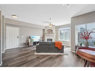 Photo #5: 8103744 Listing 
