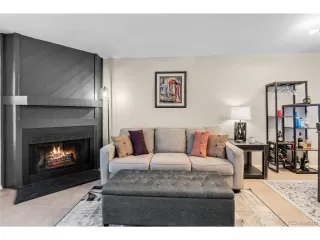 Photo #6: 8103823 Listing