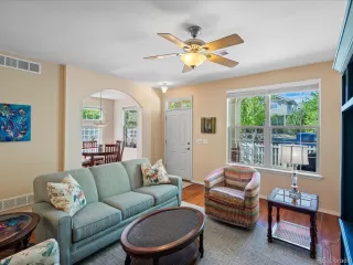 Photo #5: 8104484 Listing 