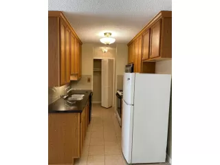 Photo #3: 8105530 Listing 