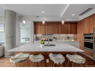 Photo #3: 8105702 Listing