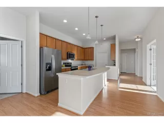 Photo #3: 8106287 Listing