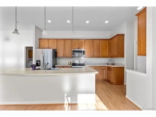 Photo #6: 8106287 Listing