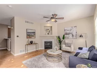 Photo #2: 8107821 Listing 