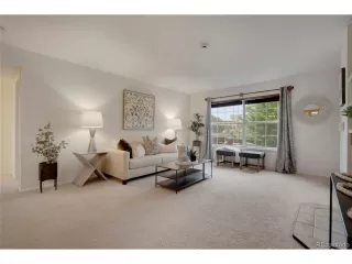 Photo #5: 8108177 Listing