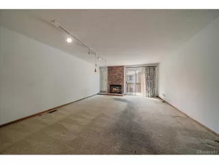 Photo #2: 8109523 Listing