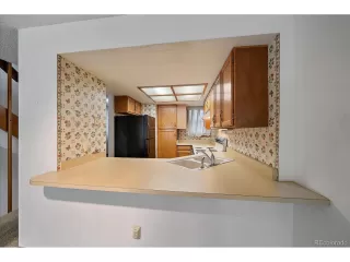 Photo #6: 8109523 Listing