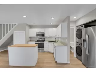 Photo #6: 8110088 Listing 