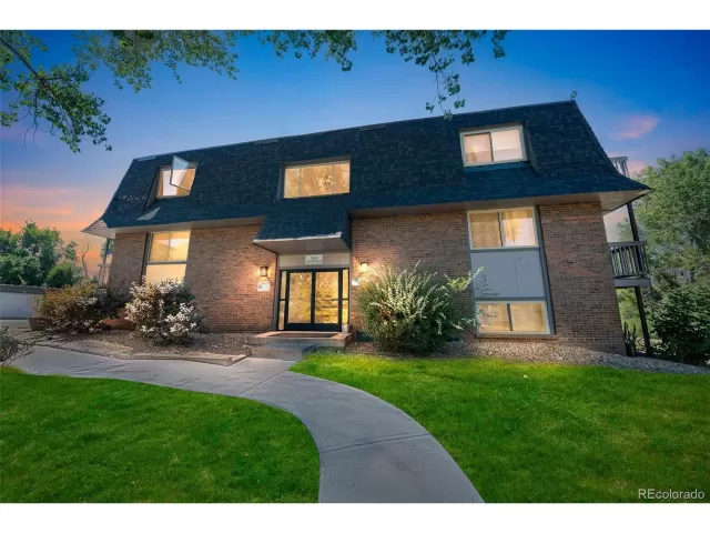 MLS: 8110203 Condo For Sale