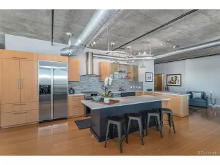 Photo #6: 8111236 Listing 