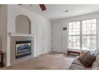 Photo #4: 8112404 Listing