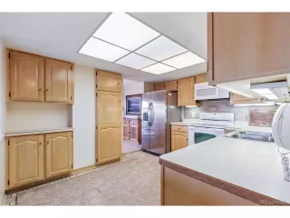 Photo #5: 8113369 Listing