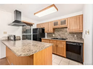 Photo #5: 8114448 Listing