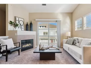 Photo #5: 8115707 Listing