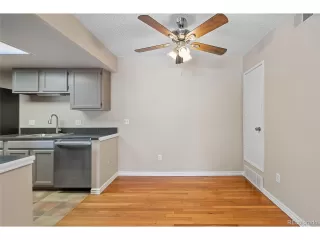 Photo #4: 8117965 Listing