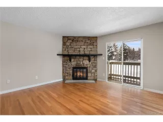 Photo #5: 8117965 Listing