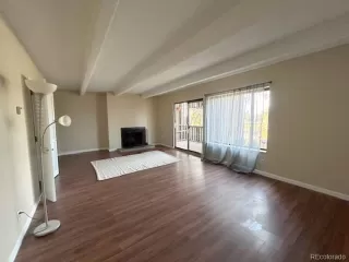 Photo #4: 8118531 Listing