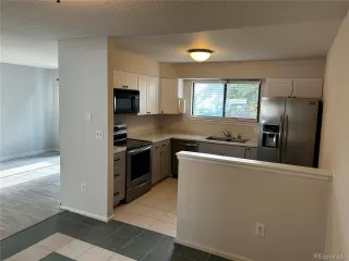 Photo #5: 8119040 Listing 