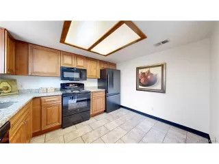 Photo #6: 8119257 Listing 