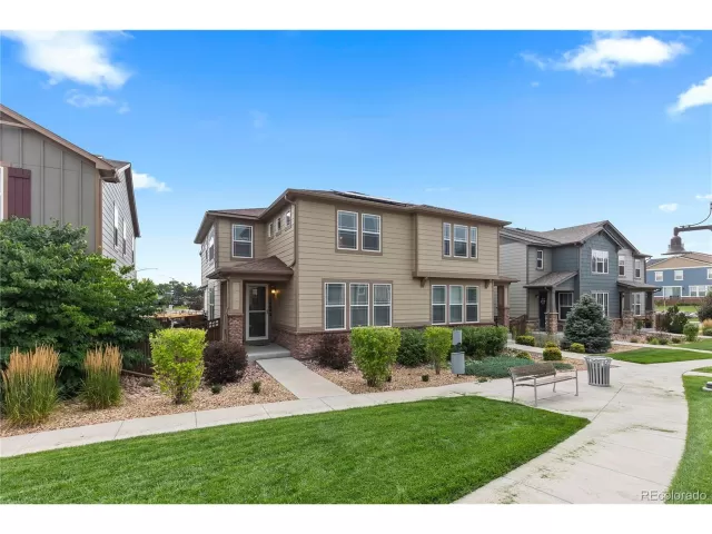 MLS: 8121452 Condo For Sale