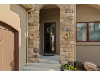 Photo #3: 8121813 Listing