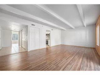 Photo #4: 8121894 Listing 