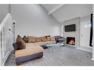 Photo #3: 8121935 Listing 