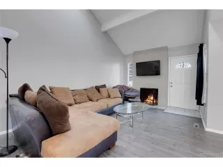 Photo #4: 8121935 Listing 