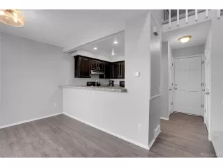 Photo #6: 8121935 Listing 