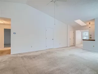 Photo #3: 8123634 Listing