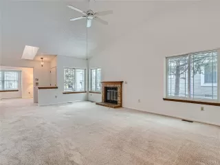 Photo #4: 8123634 Listing