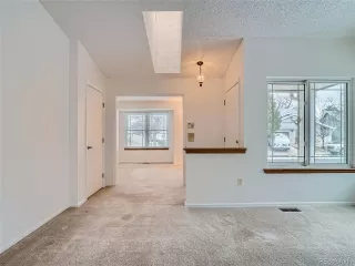 Photo #5: 8123634 Listing