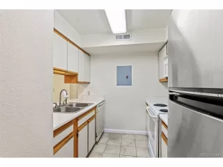 Photo #5: 8124450 Listing