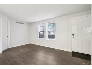 Photo #4: 8126233 Listing