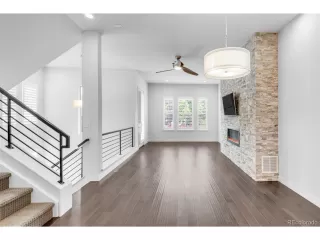 Photo #5: 8126636 Listing