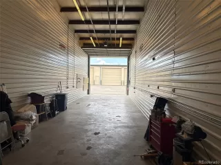 Photo #5: 8126765 Listing