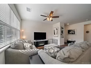 Photo #4: 8127433 Listing