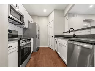 Photo #2: 8131492 Listing