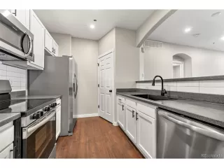 Photo #4: 8131492 Listing