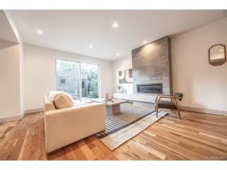 Photo #4: 8134979 Listing