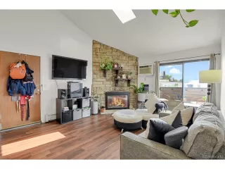 Photo #5: 8135537 Listing 