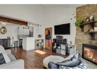 Photo #6: 8135537 Listing 