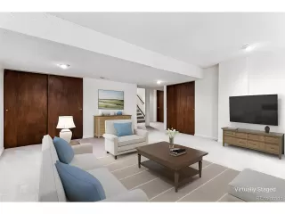 Photo #6: 8135769 Listing