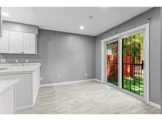 Photo #6: 8135931 Listing 