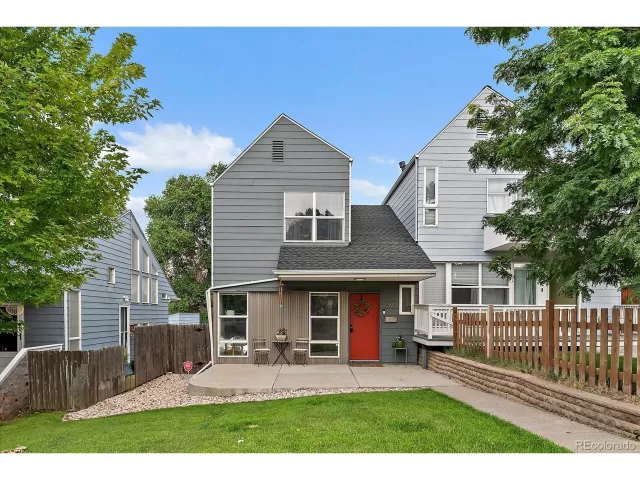 MLS: 8137357 Condo For Sale