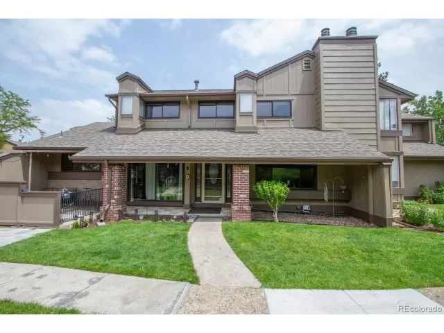 MLS: 8137565 Condo For Sale