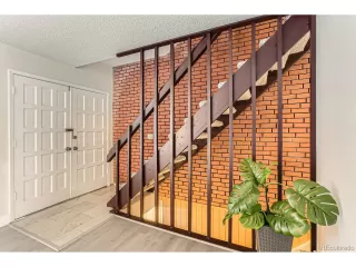 Photo #5: 8138065 Listing