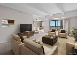 Photo #4: 8138441 Listing