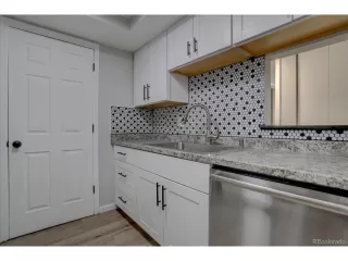 Photo #6: 8138516 Listing 