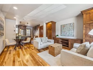 Photo #2: 8140613 Listing